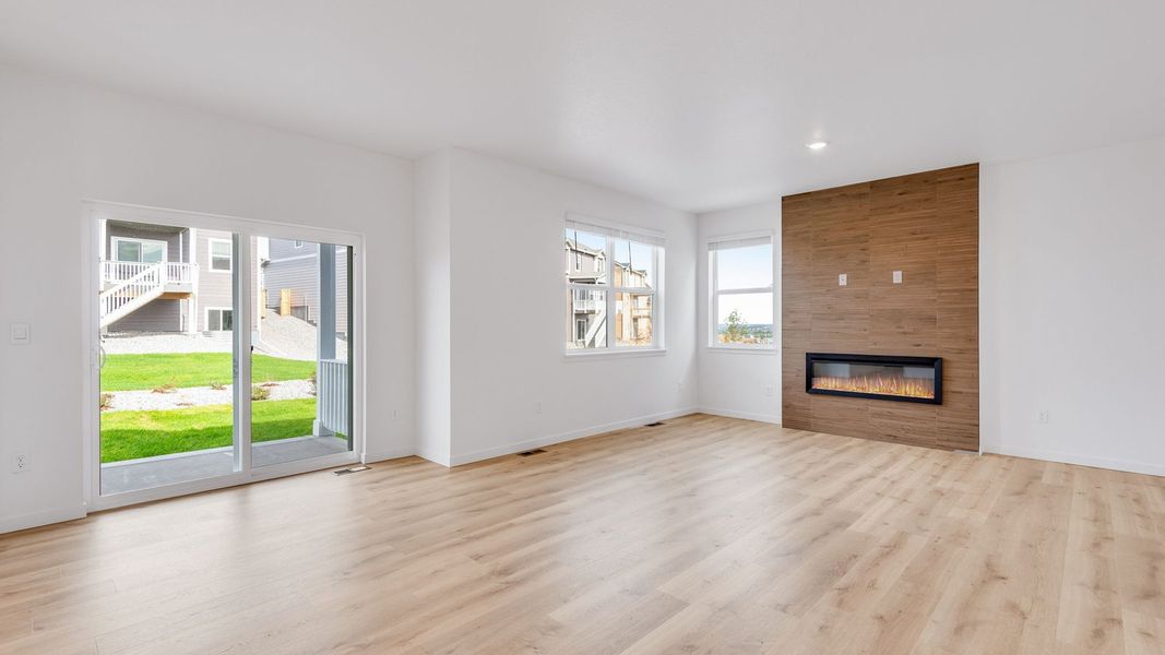 Spacious, unfurnished interior of a new home in Trails at Crowfoot, Parker (Image 11). Spacious, unfurnished interior of a new home in Trails at Crowfoot, Parker (Image 11).
