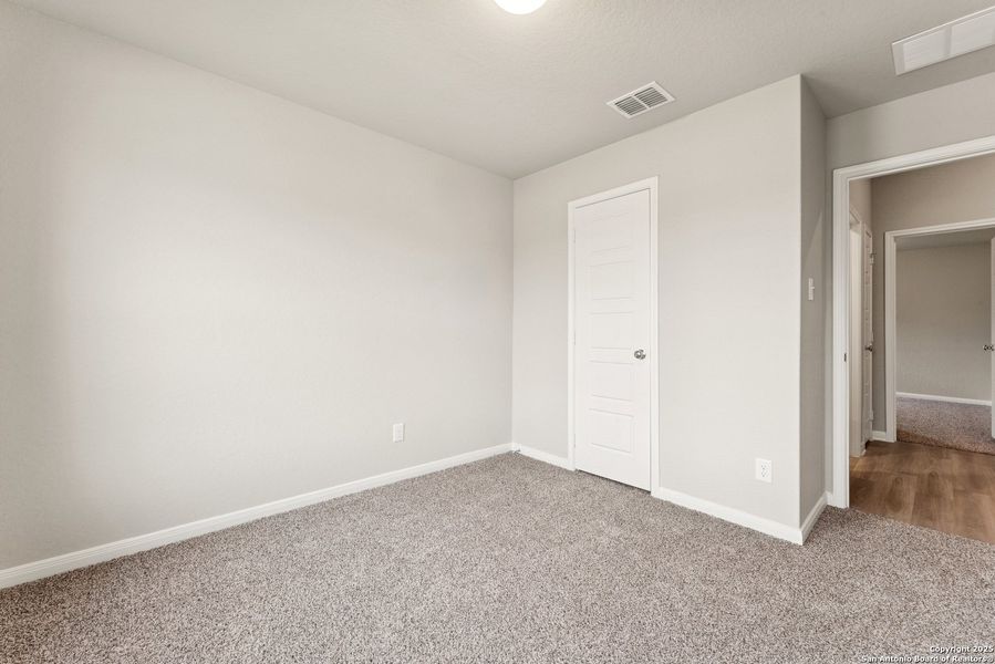 Spacious, unfurnished interior of a new home in Agave, San Antonio (Image 17). Spacious, unfurnished interior of a new home in Agave, San Antonio (Image 17).