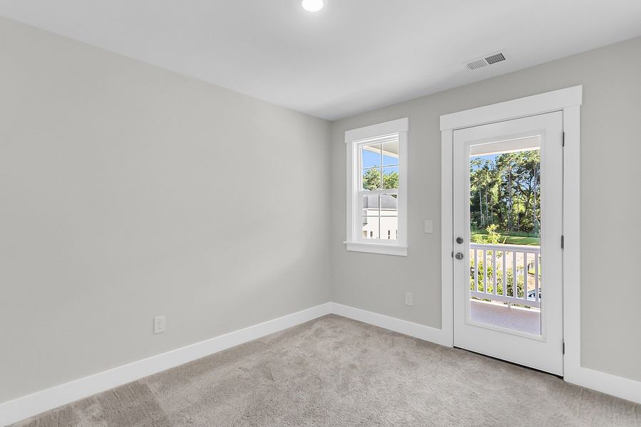 Spacious, unfurnished interior of a new home in Pineland Preserve, Summerville (Image 42).