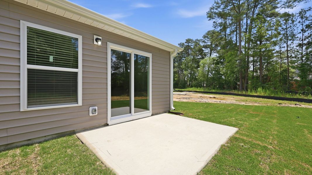 Representative exterior details of a home built from the Freeport II - Express by D.R. Horton in Jetstream Park, Wilson (Image 22).