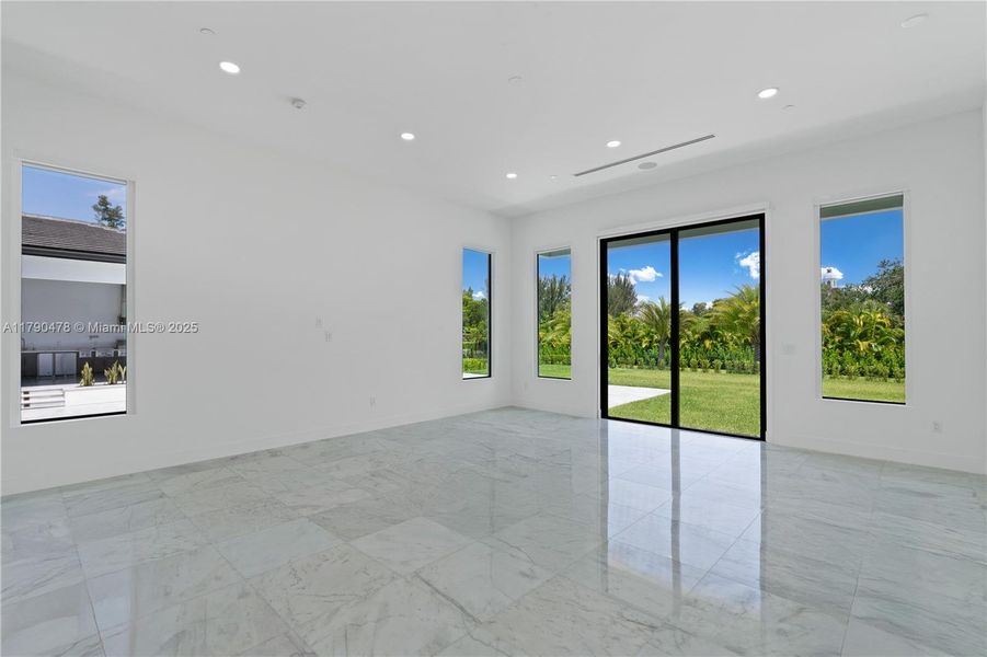 Image 49 of a home in .