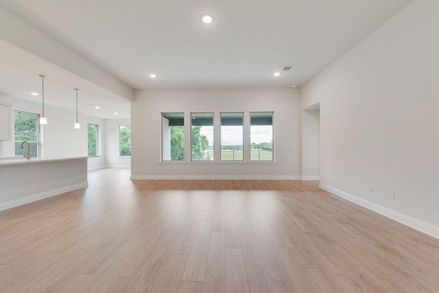 Spacious, unfurnished interior of a new home in Valencia On The Lake, Little Elm (Image 26).