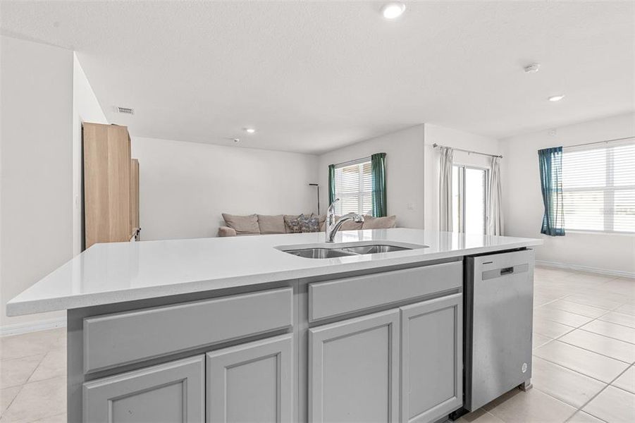 Furnished interior view inside a new home in , Bartow (Image 13).