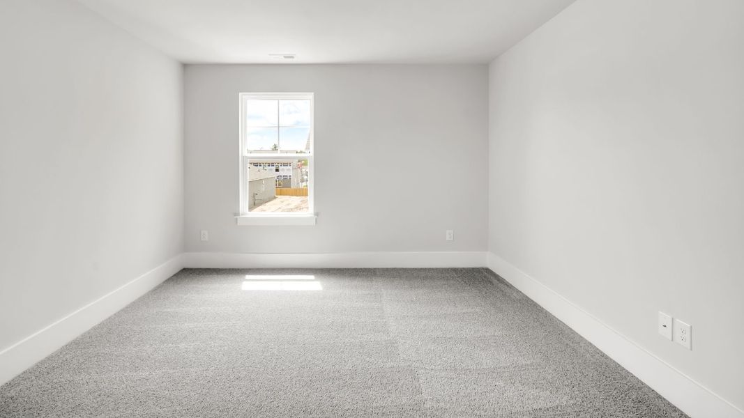 Spacious, unfurnished interior of a new home in Bella Point, Bolivia (Image 26).