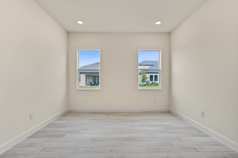 Spacious, unfurnished interior of a new home in Tamarack at Two Rivers, Zephyrhills (Image 21). Spacious, unfurnished interior of a new home in Tamarack at Two Rivers, Zephyrhills (Image 21).