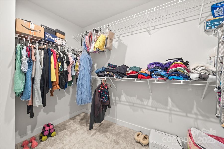 Walk in closet Walk in closet
