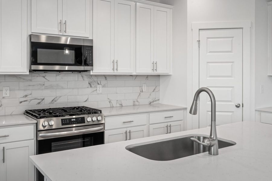 Furnished interior view inside a new home in Calista Farms, White House (Image 36).
