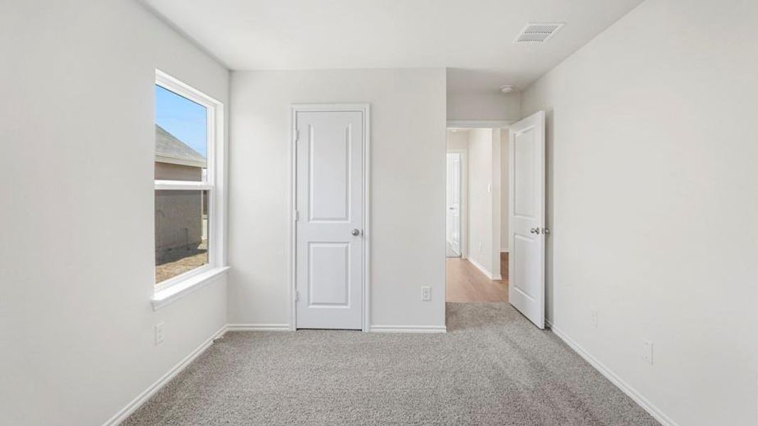 Spacious, unfurnished interior of a new home in Creeks at Burnett Trail, Canton (Image 26). Spacious, unfurnished interior of a new home in Creeks at Burnett Trail, Canton (Image 26).