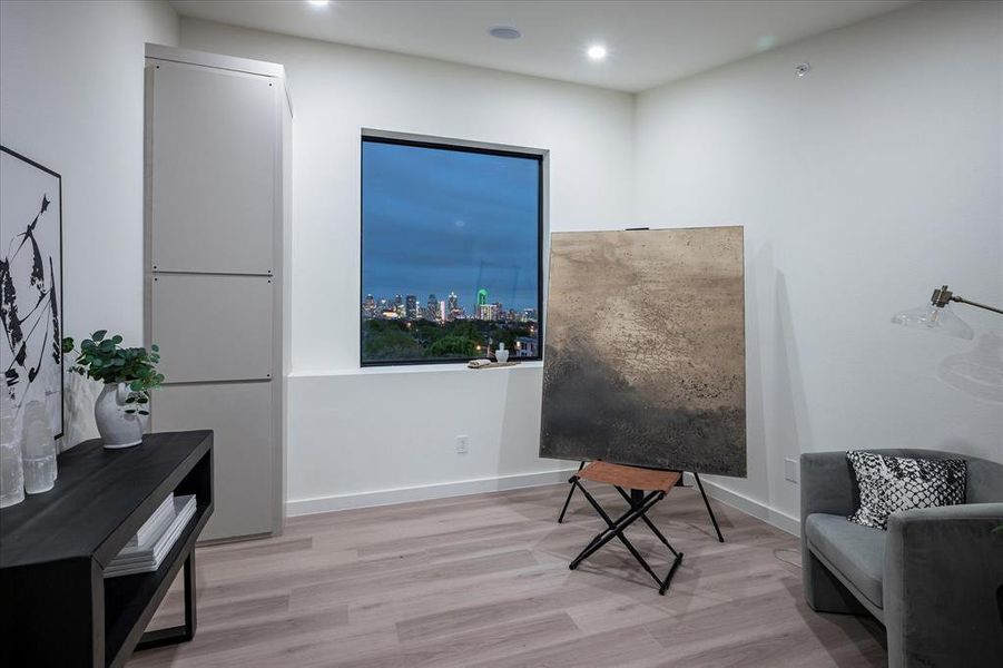 Furnished interior view inside a new home in , Dallas (Image 12).