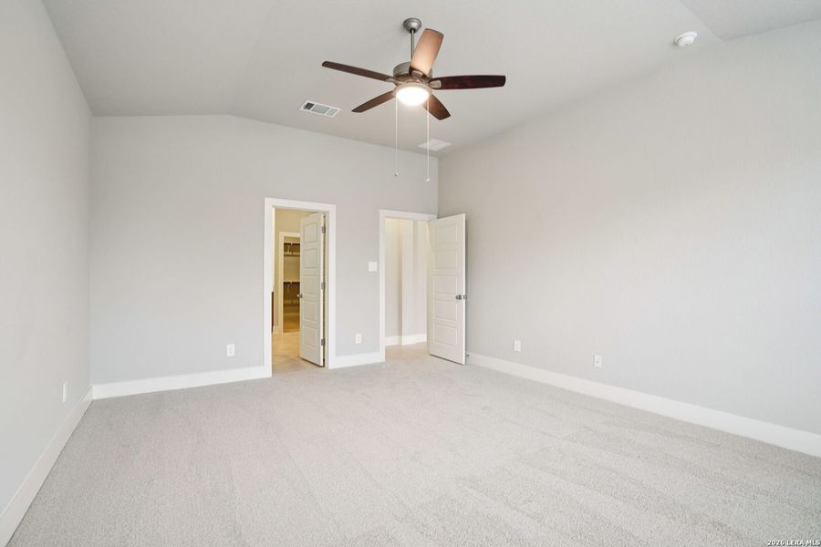 Spacious, unfurnished interior of a new home in Estancia Ranch - Classic Series, San Antonio (Image 38).