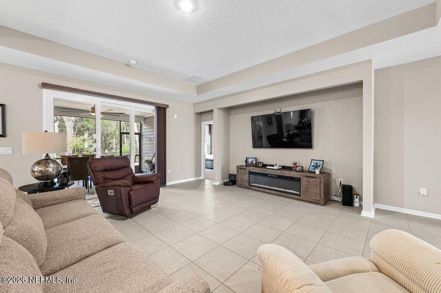 Furnished interior view inside a new home in , Middleburg (Image 16).