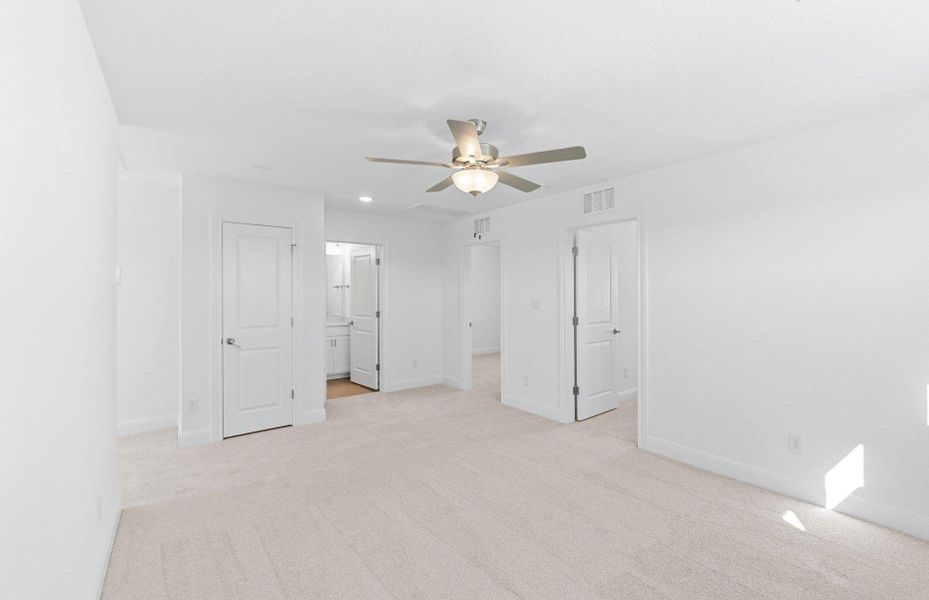 Spacious, unfurnished interior of a new home in Saddleback at Santa Rita Ranch, Liberty Hill (Image 15). Spacious, unfurnished interior of a new home in Saddleback at Santa Rita Ranch, Liberty Hill (Image 15).