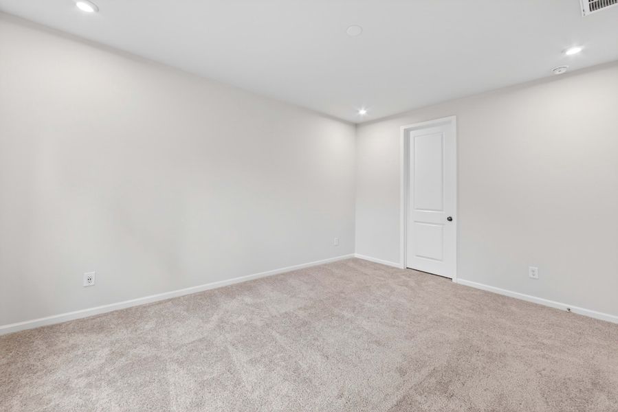 Spacious, unfurnished interior of a new home in Fifteen 15 Cannon, Charlotte (Image 32). Spacious, unfurnished interior of a new home in Fifteen 15 Cannon, Charlotte (Image 32).