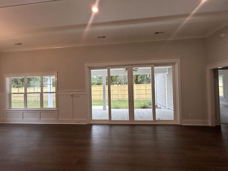 Spacious, unfurnished interior of a new home in Riverside Cove, Wilmington (Image 15).