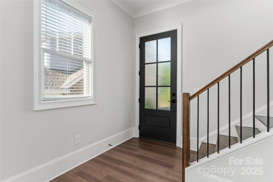 Exterior Entrance to Apartment