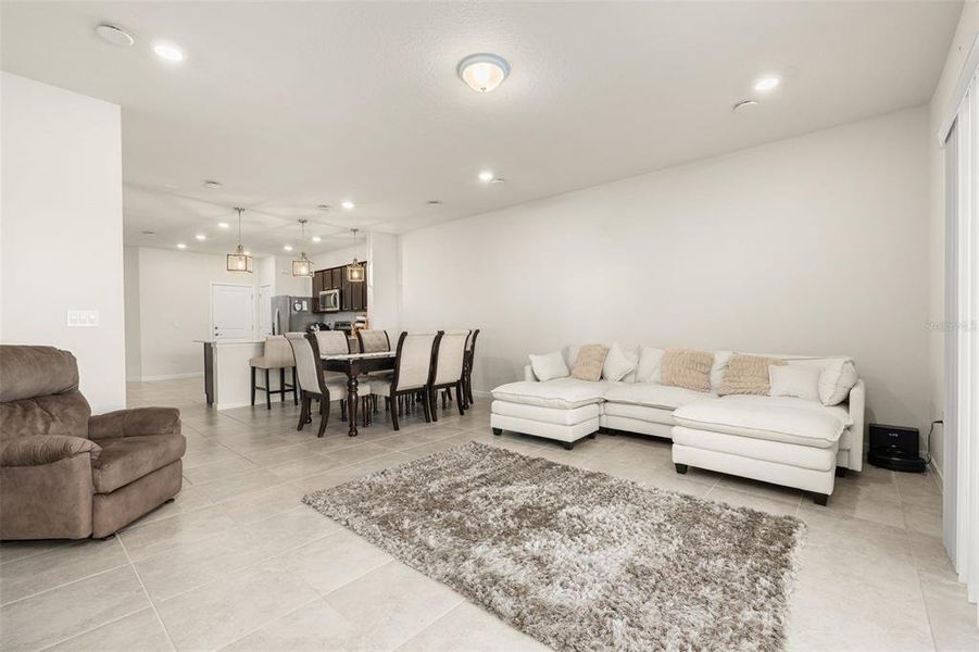 Furnished interior view inside a new home in , Davenport (Image 29).