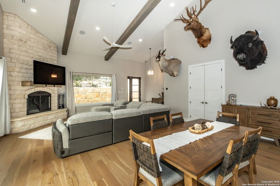 Furnished interior view inside a new home in , Bandera (Image 7).