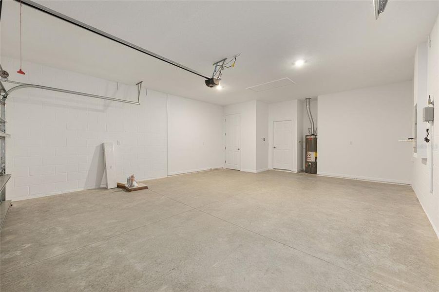 Spacious, unfurnished interior of a new home in , Ocala (Image 15). Spacious, unfurnished interior of a new home in , Ocala (Image 15).