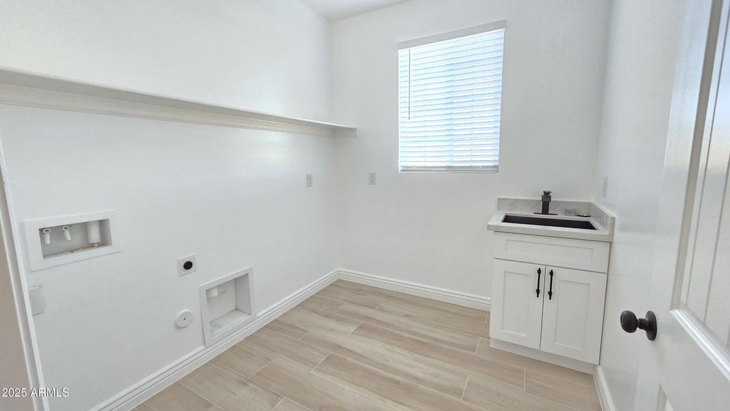 20251018_081048 20251018_081048