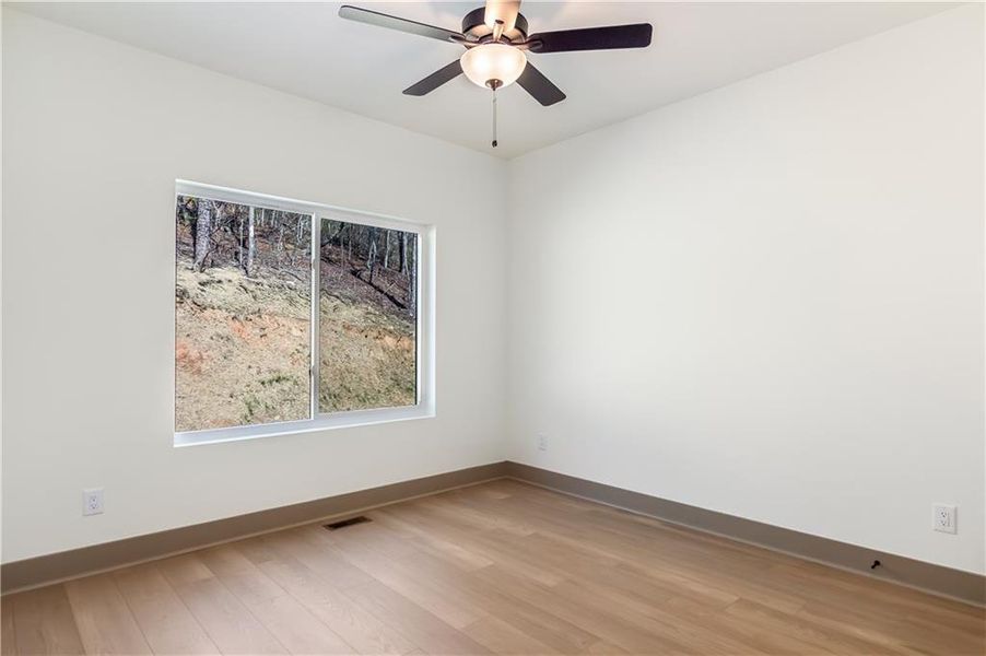 Spacious, unfurnished interior of a new home in , Ellijay (Image 32).