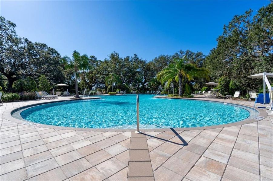 Community amenities in , Parrish (Image 45).