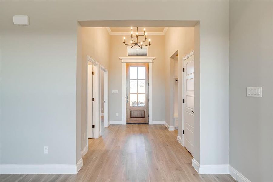 Spacious, unfurnished interior of a new home in , Weatherford (Image 35).