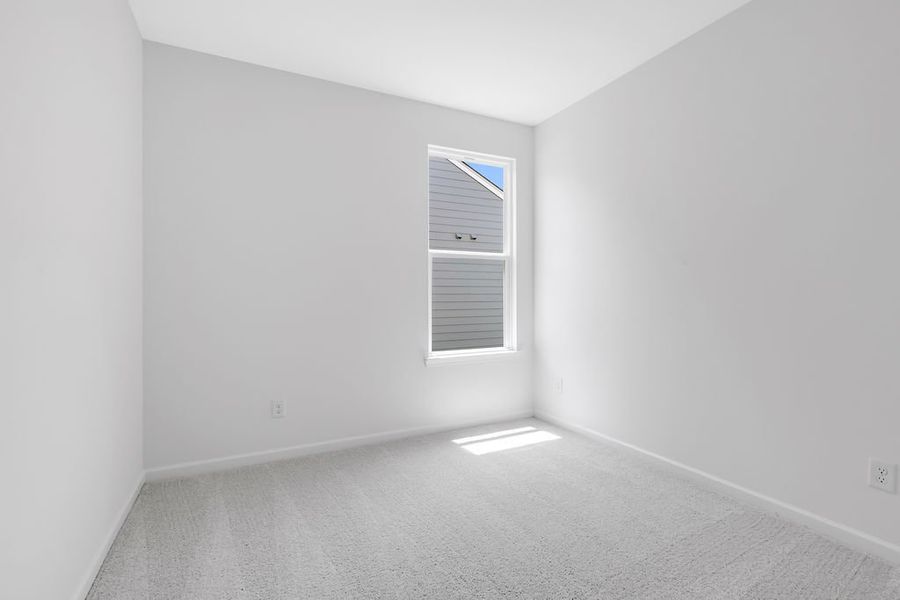 Spacious, unfurnished interior of a new home in Three Rivers, Rome (Image 19).