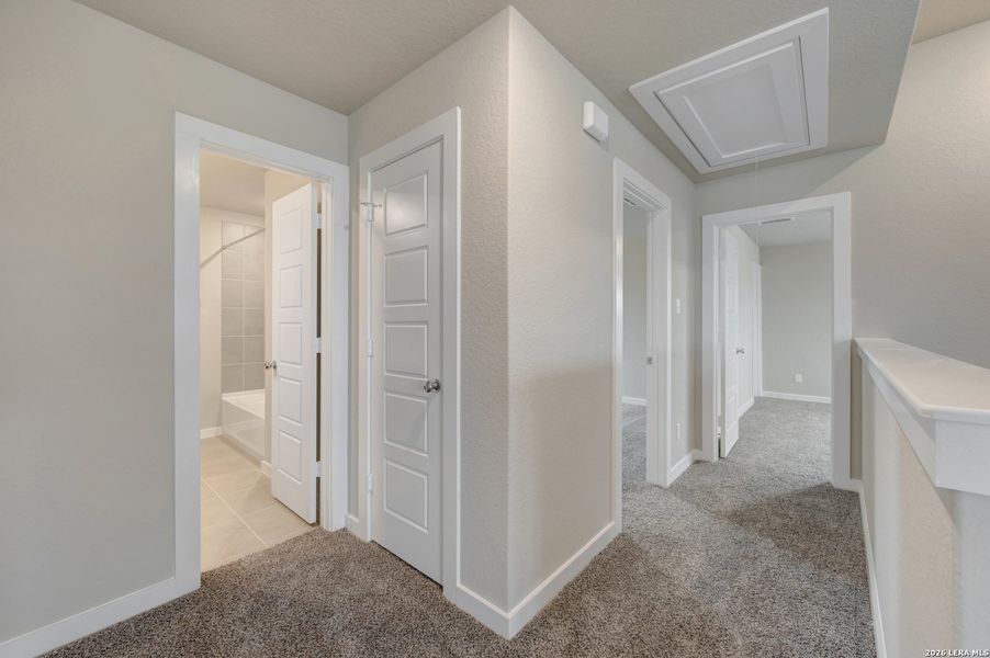 Spacious, unfurnished interior of a new home in Winding Brook, San Antonio (Image 32).