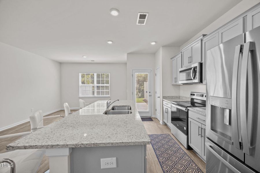 26-web-or-mls-IMG_5560 26-web-or-mls-IMG_5560