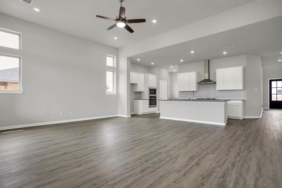 Image 41 of a home in Sunterra 50s. Image 41 of a home in Sunterra 50s.