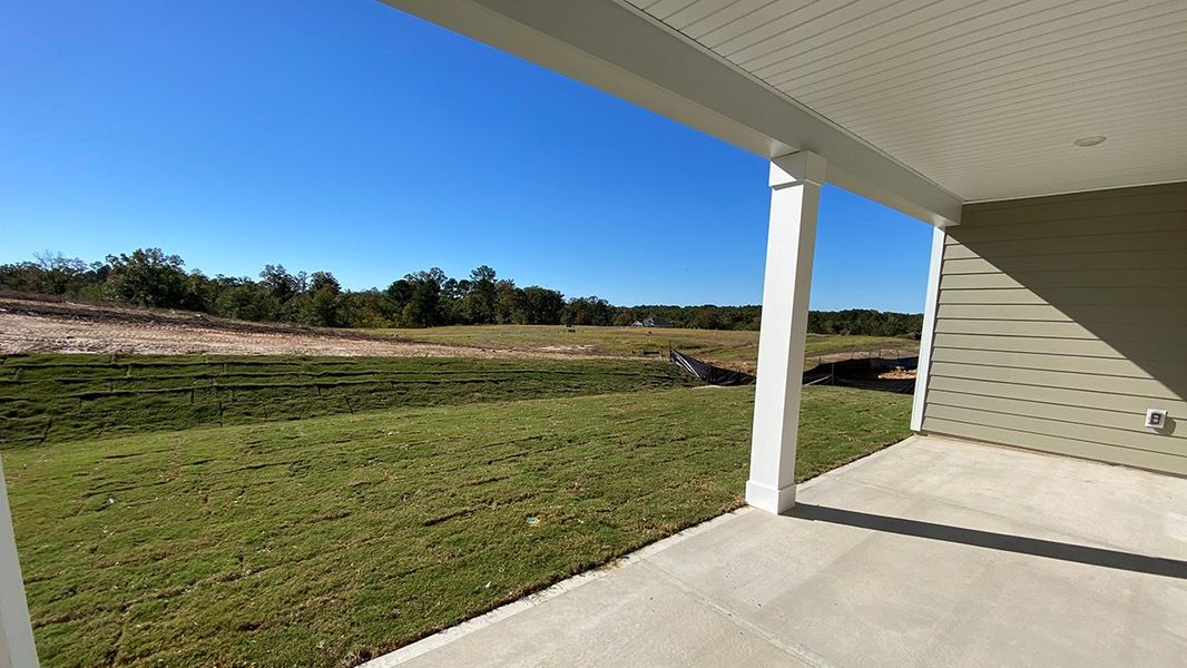 Exterior details and patio area of a home in Livingston Woods, Irmo (Image 3).