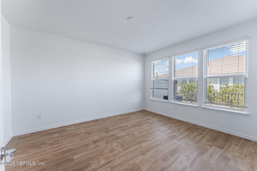 Spacious, unfurnished interior of a new home in , Yulee (Image 35).
