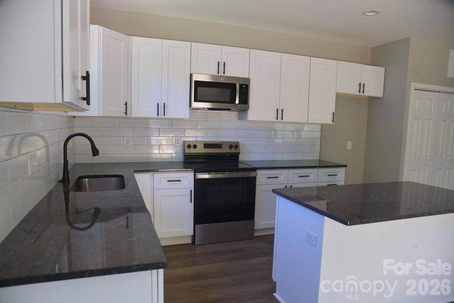 Furnished interior view inside a new home in , Lincolnton (Image 7).