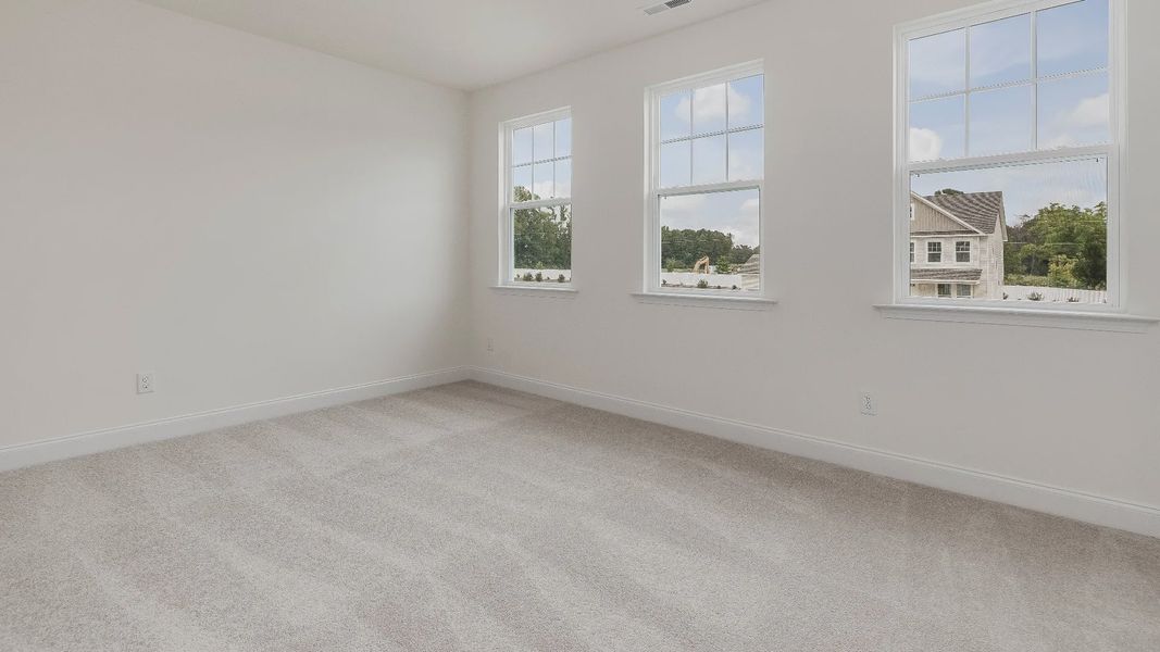 Stonehaven home plan secondary bedroom with closet
