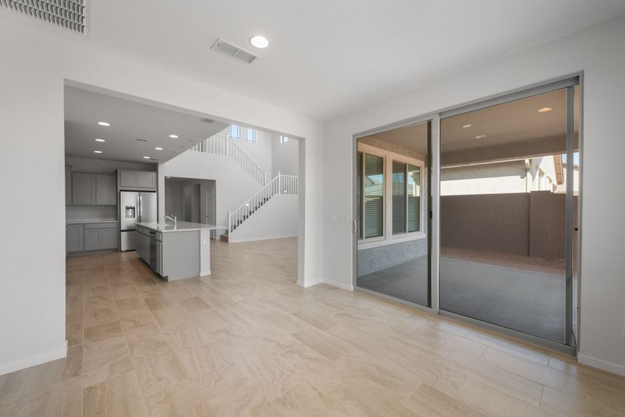 Spacious, unfurnished interior of a new home in Blossom Rock, Apache Junction (Image 33).