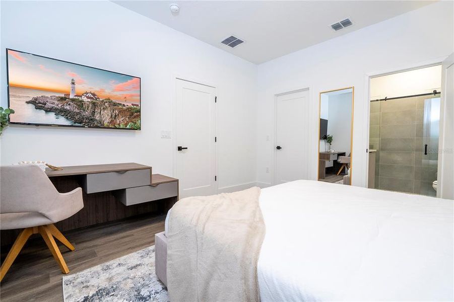 Furnished interior view inside a new home in , Kissimmee (Image 37).