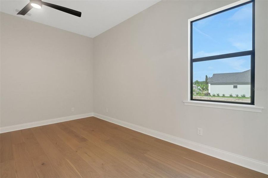Spacious, unfurnished interior of a new home in , Lakeland (Image 24).