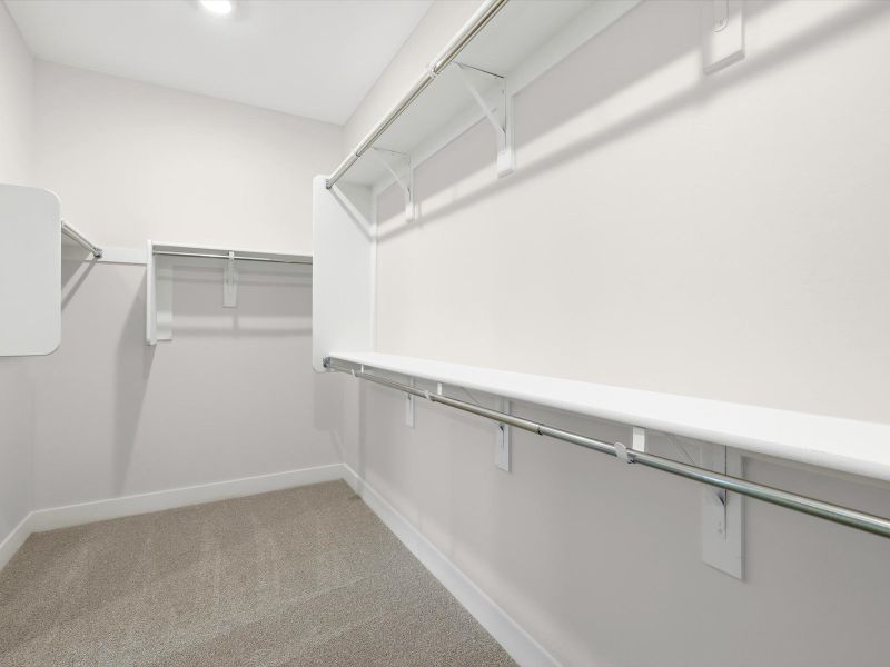 Spacious, unfurnished interior of a new home in Paloma Creek - Signature Series, Surprise (Image 8).