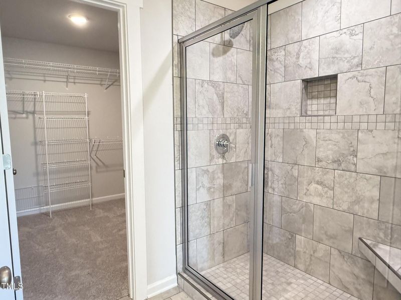 106 VR Primary shower 106 VR Primary shower