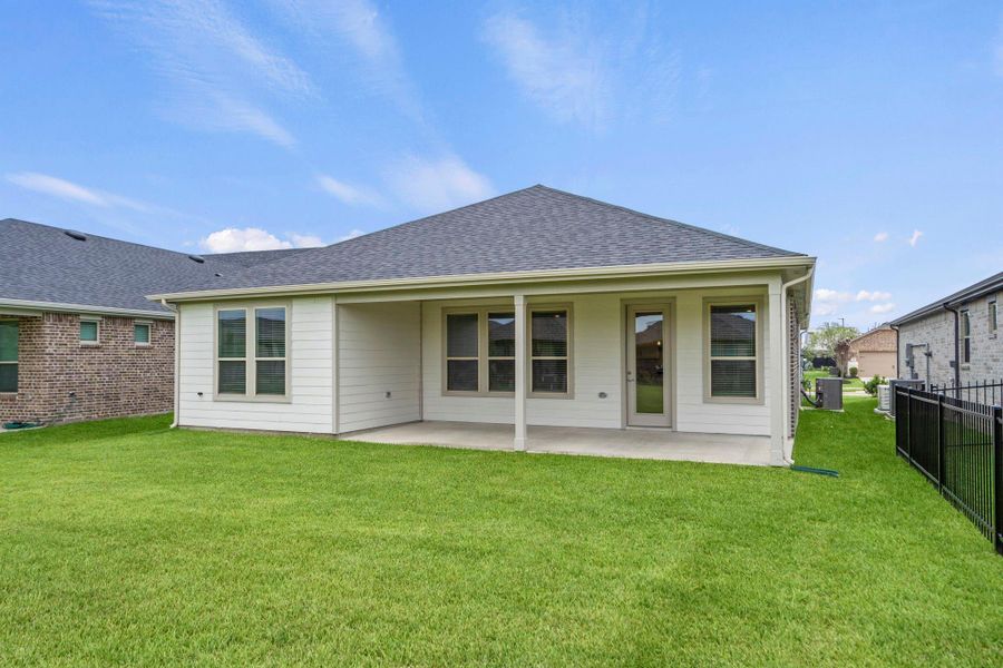 Exterior details and patio area of a home in Del Webb Fulshear, Fulshear (Image 3). Exterior details and patio area of a home in Del Webb Fulshear, Fulshear (Image 3).