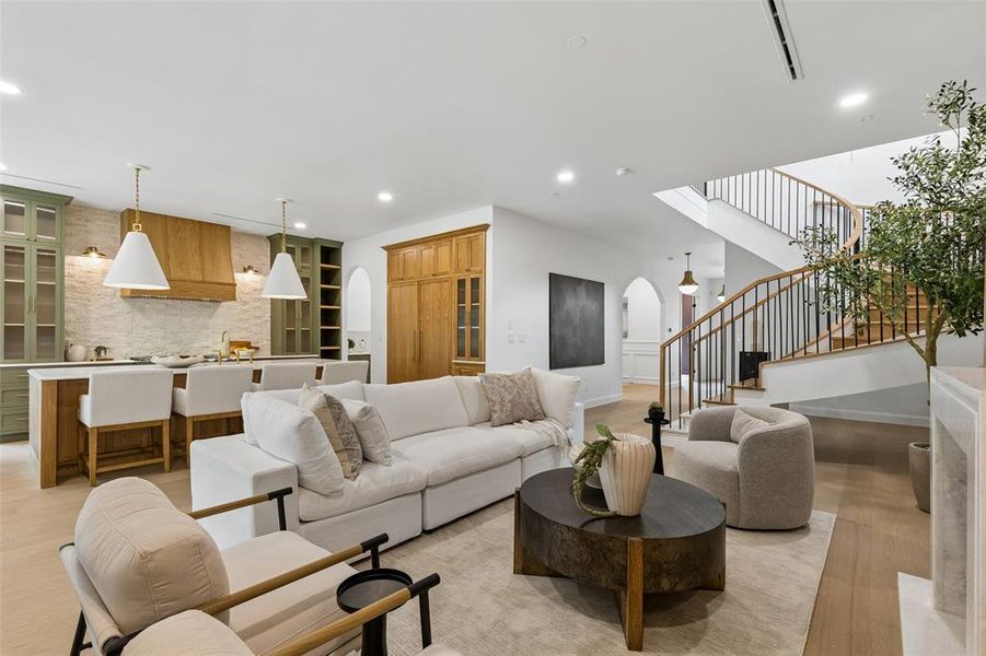 Furnished interior view inside a new home in , Dallas (Image 10).