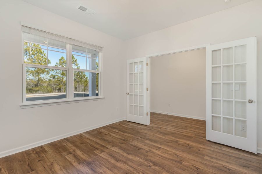 Representative unfurnished interior of a home built from the HAYDEN by D.R. Horton in Island Green, Myrtle Beach (Image 33).