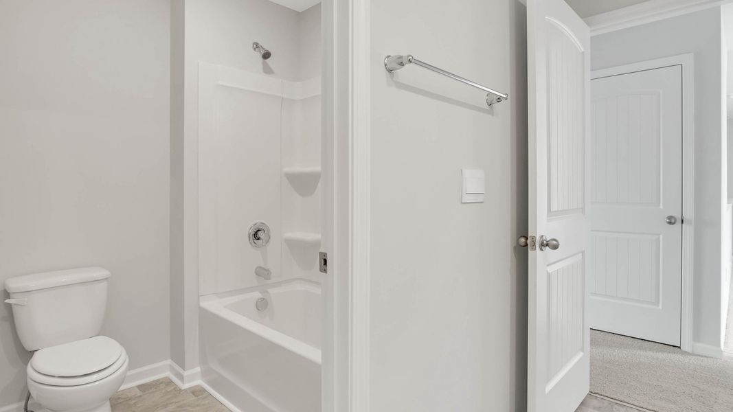 Image 28 of a home in Woodbridge Glen Single Family.