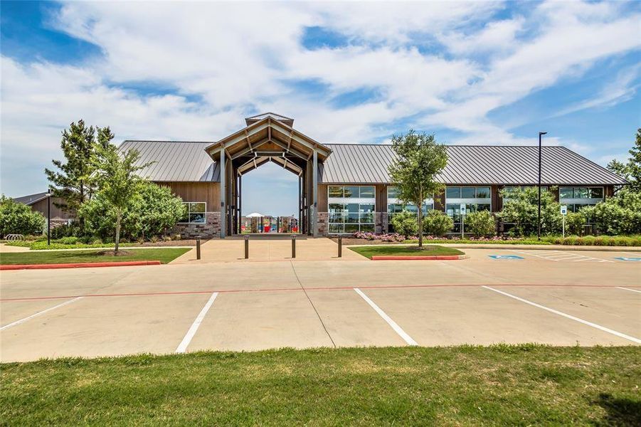Community amenities in Jordan Ranch, Fulshear (Image 22).