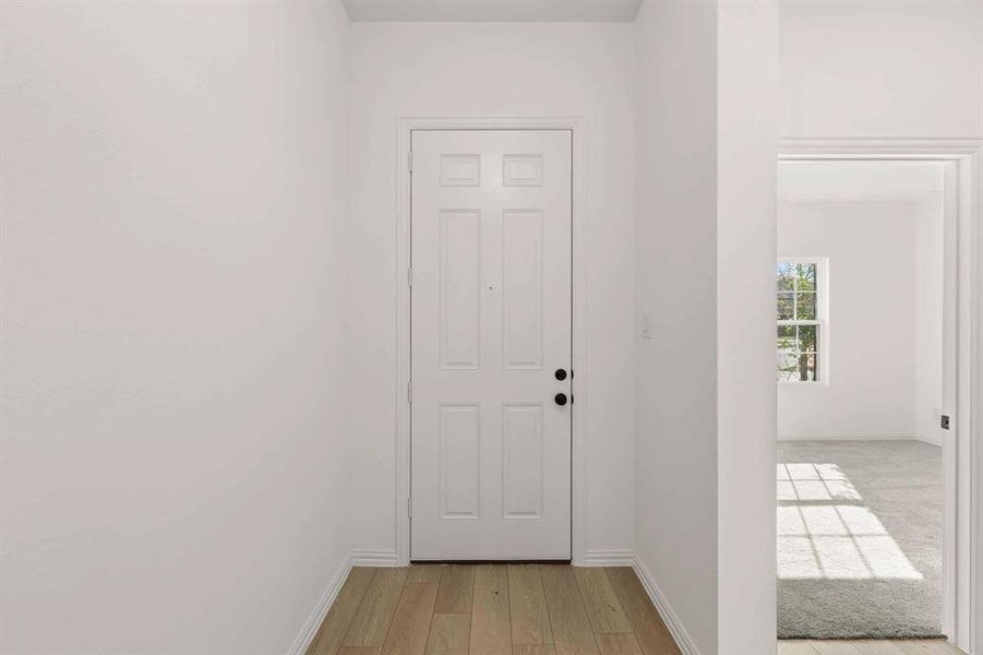 Spacious, unfurnished interior of a new home in Monticello Park, Princeton (Image 18).