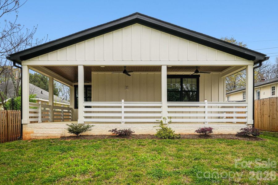 Exterior details and patio area of a home in , Charlotte (Image 19).