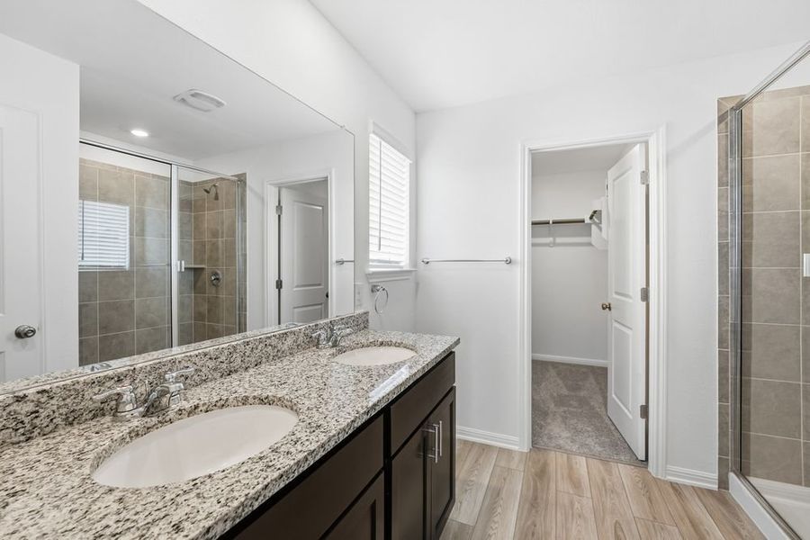 Furnished interior view inside a new home in Longview, Del Valle (Image 5).