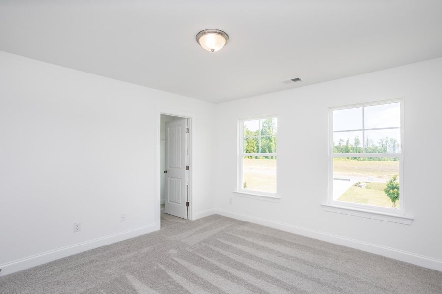 Spacious, unfurnished interior of a new home in Cedar Ridge, Angier (Image 17). Spacious, unfurnished interior of a new home in Cedar Ridge, Angier (Image 17).