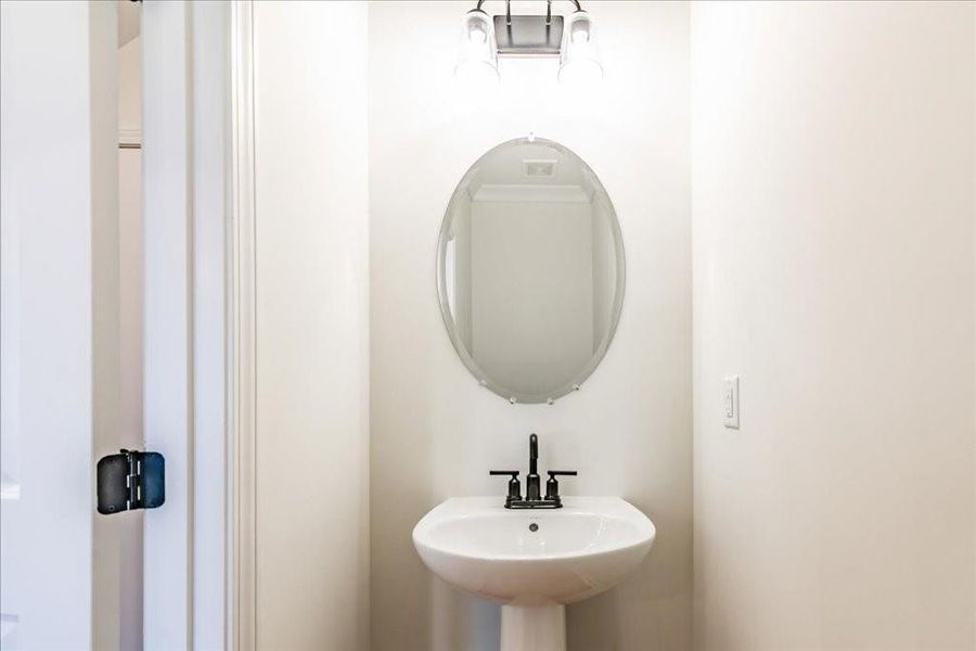 Close-up of interior finishes inside a home in Cherokee Township, Acworth (Image 19).
