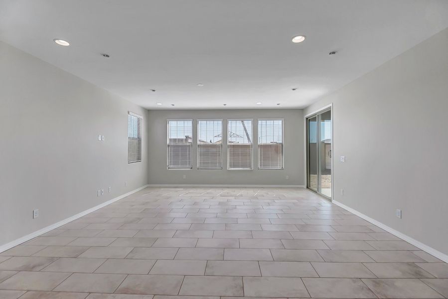Spacious, unfurnished interior of a new home in Mesquite at North Creek, Queen Creek (Image 37).